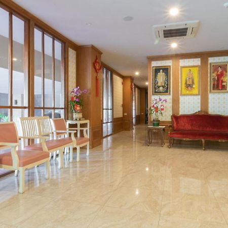 J&Y Hotel Latphrao 35 Bangkok Zewnętrze zdjęcie