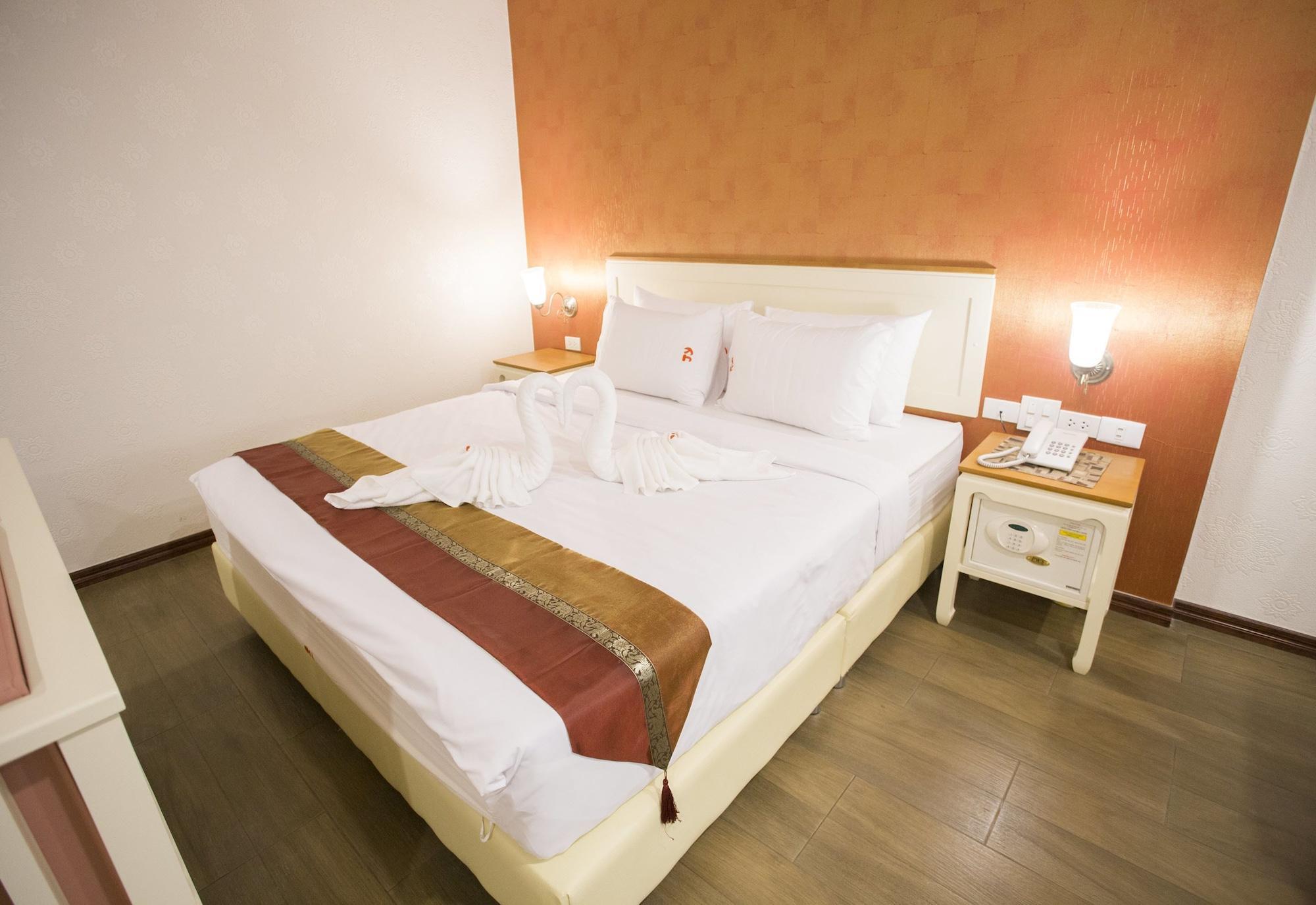 J&Y Hotel Latphrao 35 Bangkok Zewnętrze zdjęcie