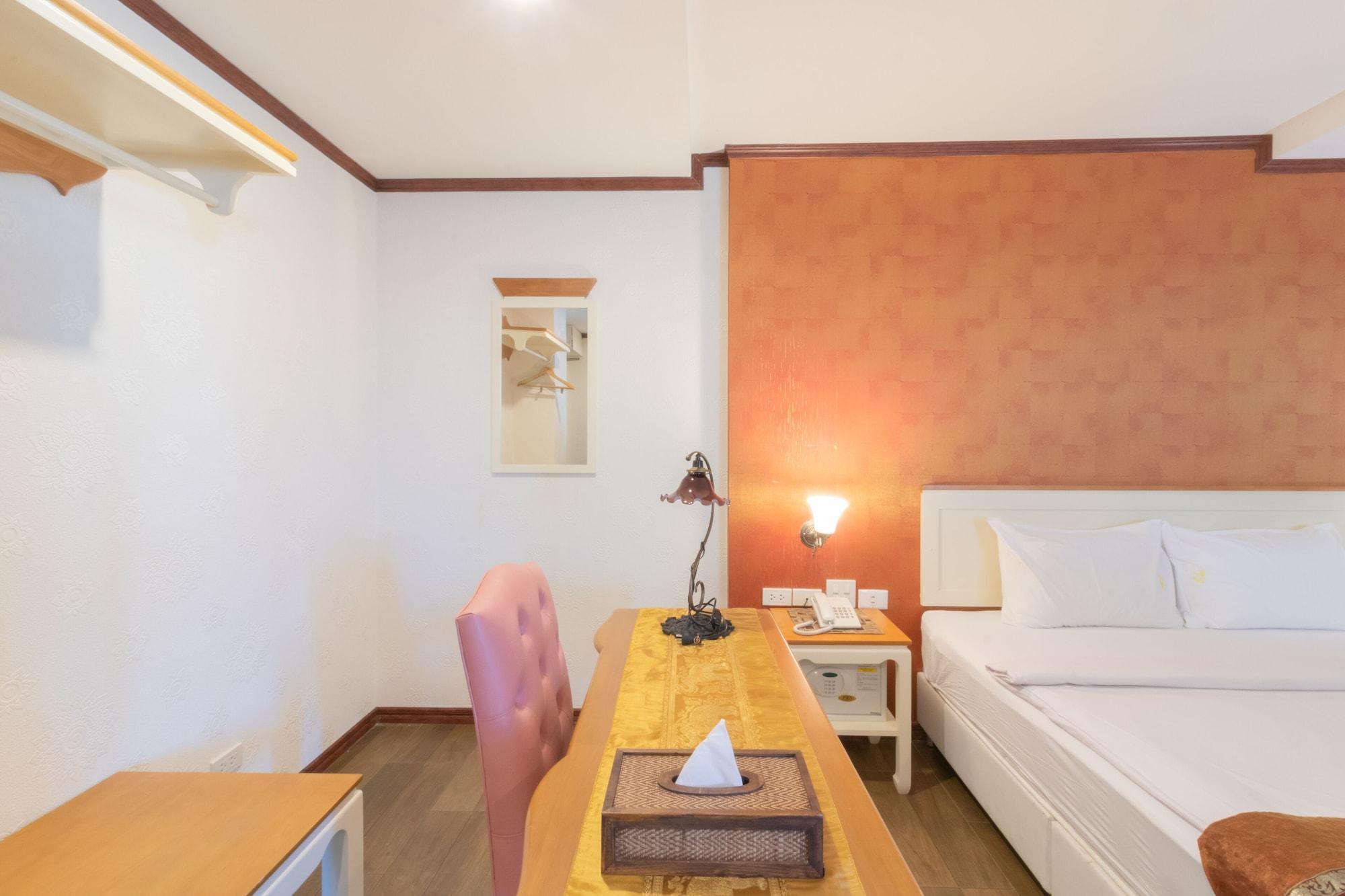 J&Y Hotel Latphrao 35 Bangkok Zewnętrze zdjęcie