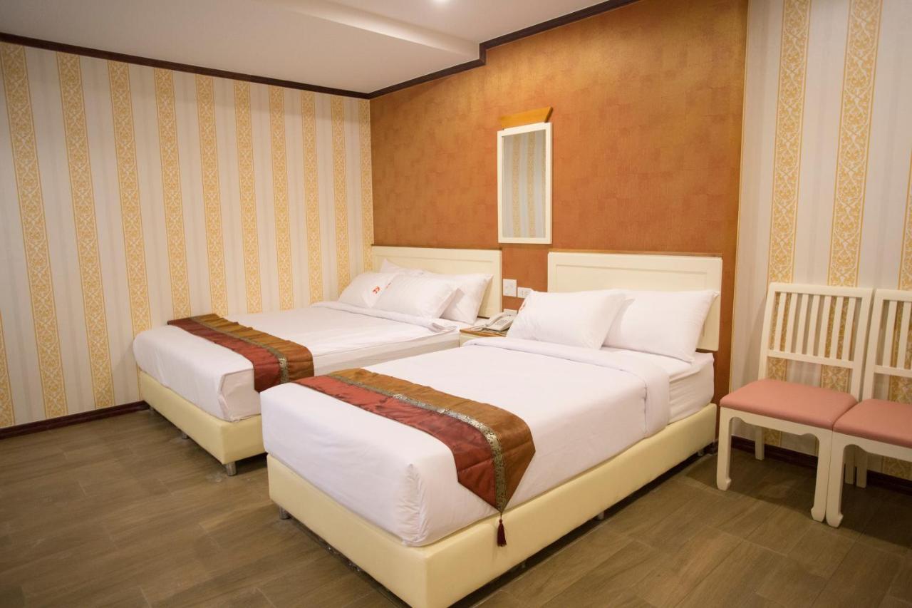J&Y Hotel Latphrao 35 Bangkok Zewnętrze zdjęcie